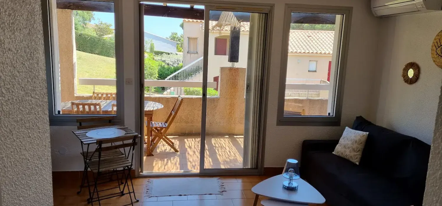Appartement Sainte-Maxime - vue sejour et terrasse